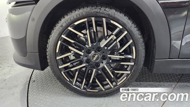 Mini Cooper S 2025 — ფოტო 5/20