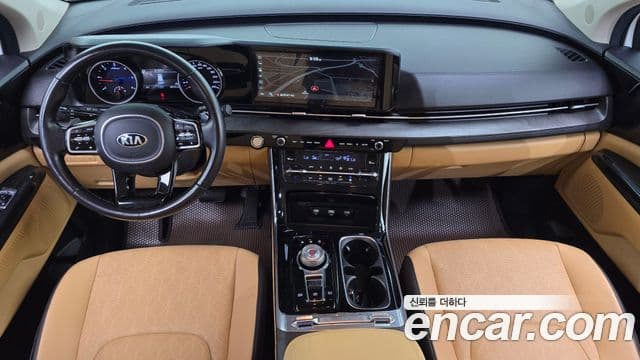 Kia Carnival 2020 — фото 7 из 20