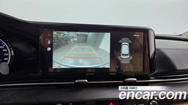 Kia Carnival 2020 — фото 15 из 20