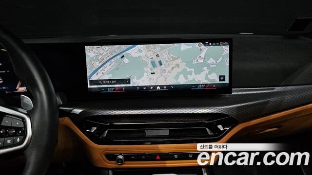 BMW 3 Series 2025 — фото 14 из 20