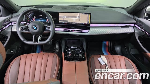 BMW 5 Series 2025 — ფოტო 7/20