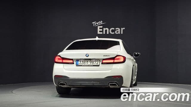BMW 5 Series 2021 — ფოტო 4/20