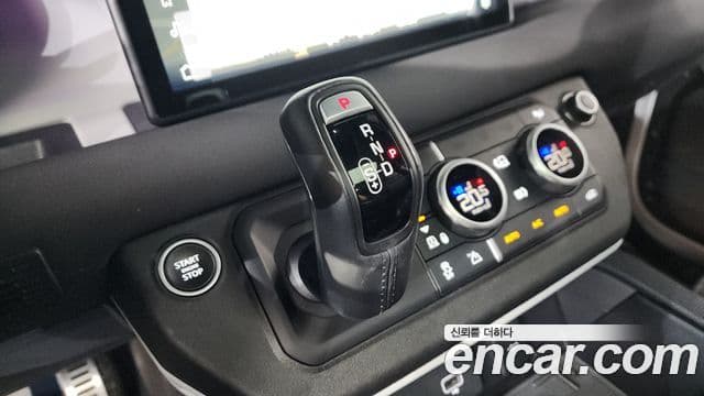 Land Rover Defender 2022 — ფოტო 9/20