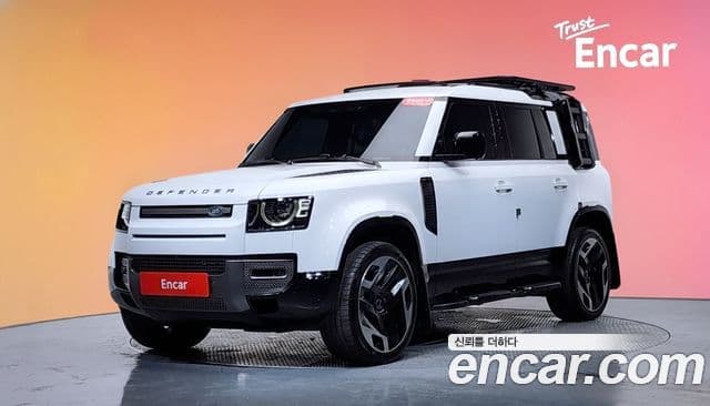 Land Rover Defender 2022 — фото 1 из 20
