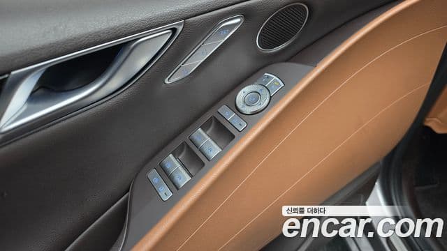 Genesis Electrified G80 2023 — ფოტო 15/20