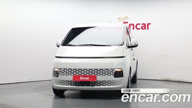 Hyundai Staria 2025 — ფოტო 3/20
