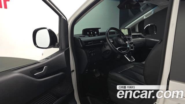 Hyundai Staria 2025 — ფოტო 10/20
