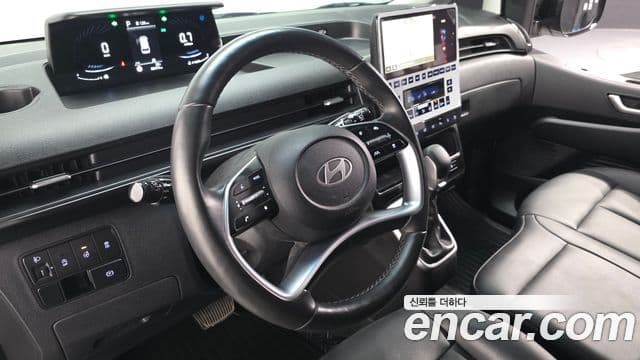 Hyundai Staria 2025 — Şəkil 14/20