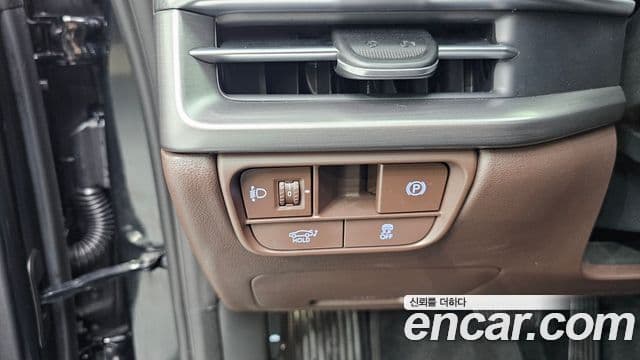 Hyundai Grandeur 2023 — Şəkil 19/20