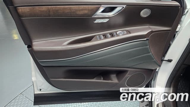Genesis GV80 2021 — Photo 5/32