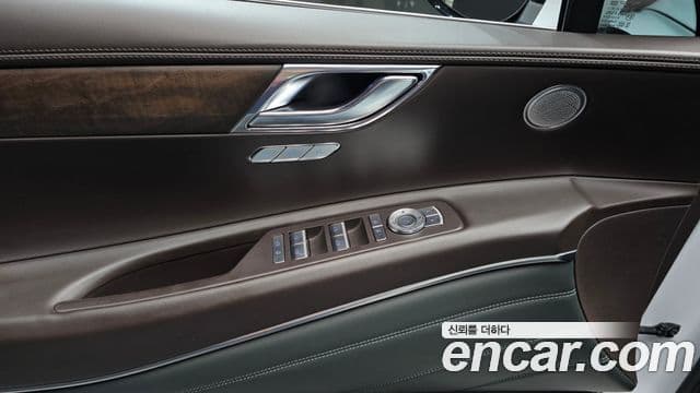 Genesis GV80 2021 — Photo 12/32
