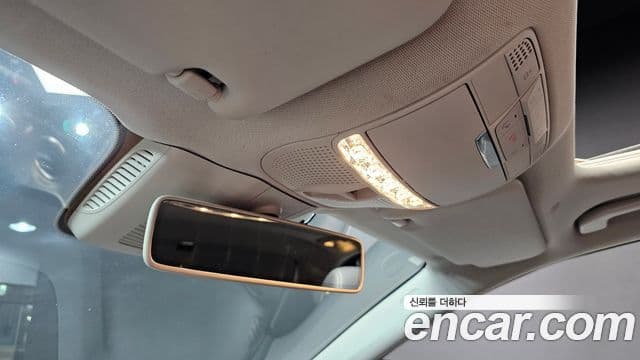 Mercedes-Benz E-Class 2018 — ფოტო 20/20
