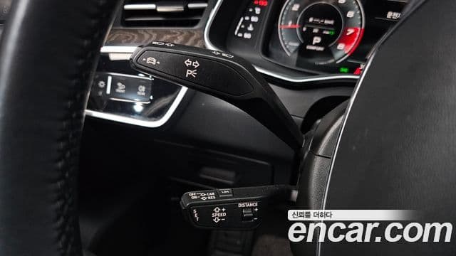 Audi A6 2021 — ფოტო 31/34