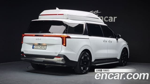 Kia Carnival 2024 — Şəkil 2/20