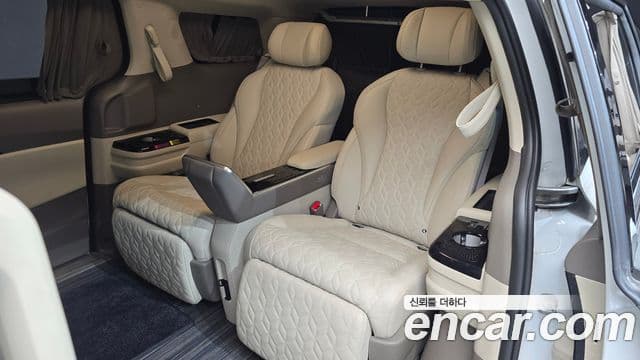 Kia Carnival 2024 — Şəkil 11/20