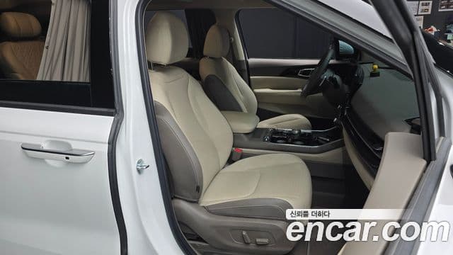 Kia Carnival 2024 — Şəkil 12/20