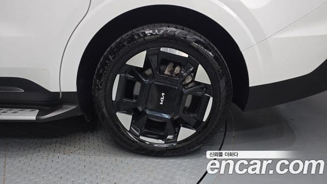 Kia Carnival 2024 — Photo 24/36