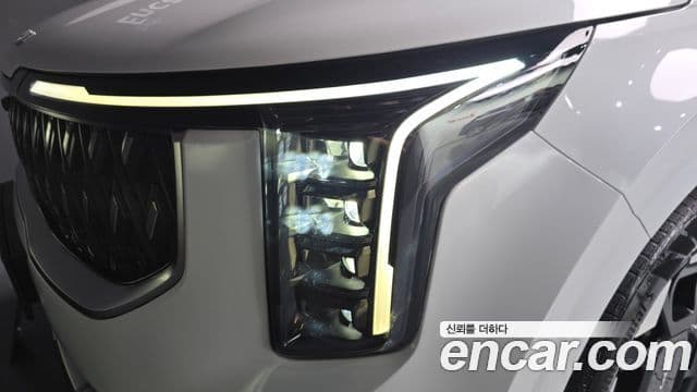 Kia Carnival 2024 — Photo 17/36