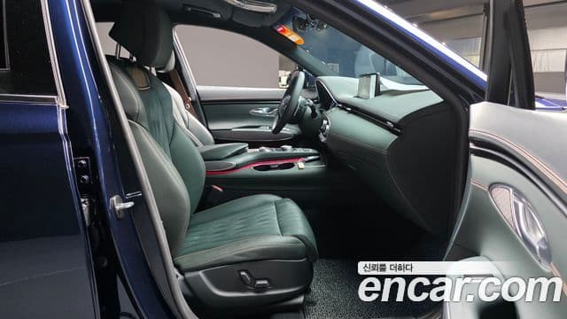 Genesis GV70 2021 — ფოტო 3/36
