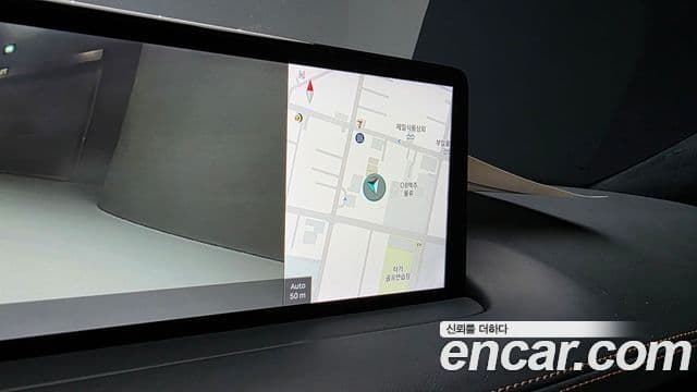Genesis GV70 2021 — ფოტო 19/36