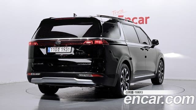 Kia Carnival 2021 — Фото 2/20