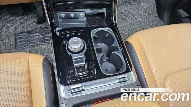 Kia Carnival 2021 — Фото 9/20