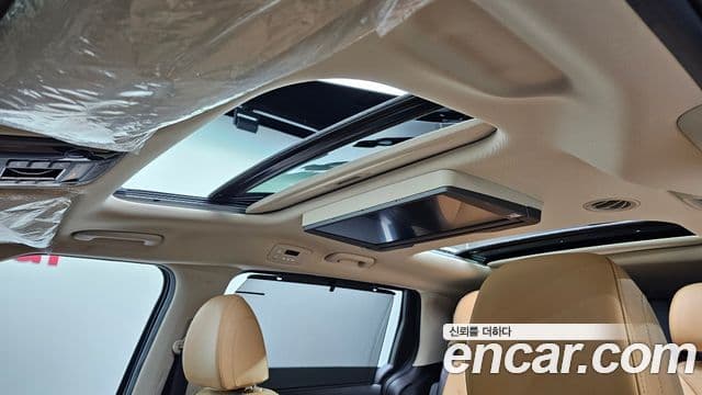 Kia Carnival 2021 — Фото 16/20