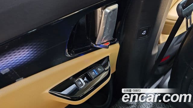 Kia Carnival 2021 — Фото 20/20
