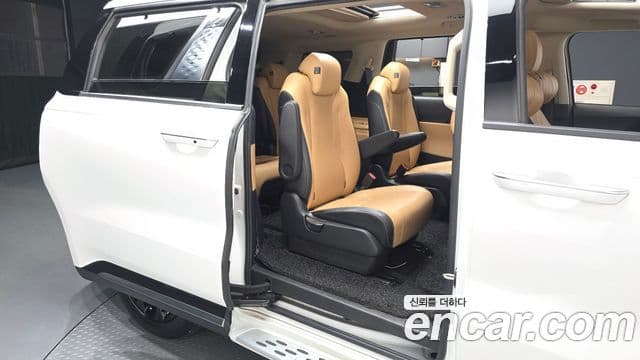 Kia Carnival 2020 — Şəkil 12/20