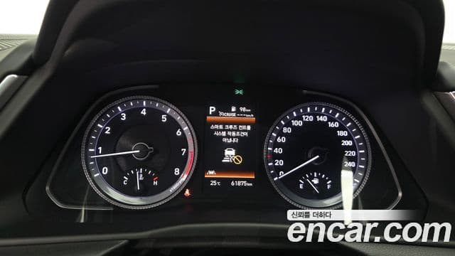 Hyundai Sonata 2021 — ფოტო 8/20