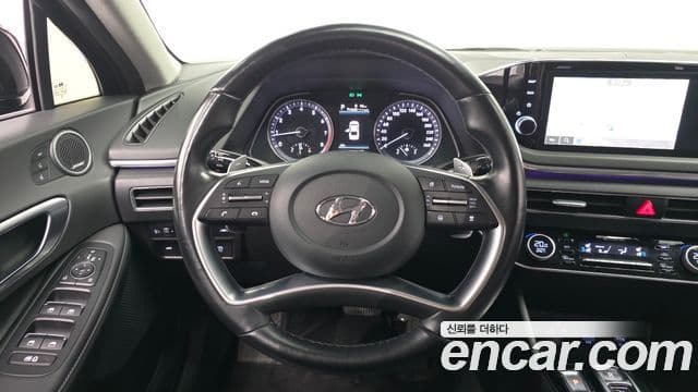 Hyundai Sonata 2021 — ფოტო 13/20
