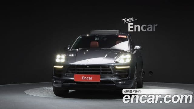 Porsche Macan 2018 — Şəkil 3/20