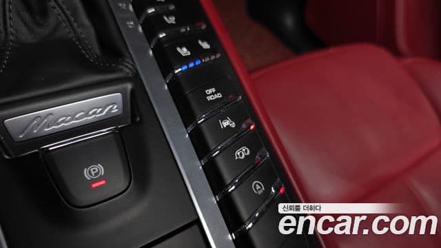 Porsche Macan 2018 — Şəkil 17/20