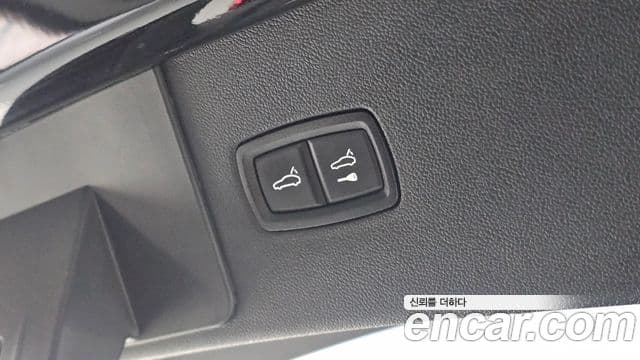 Porsche Cayenne 2020 — ფოტო 16/20