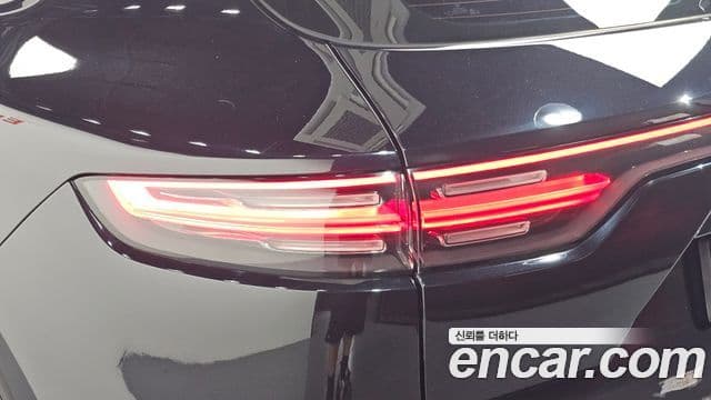Porsche Cayenne 2020 — Photo 26/31
