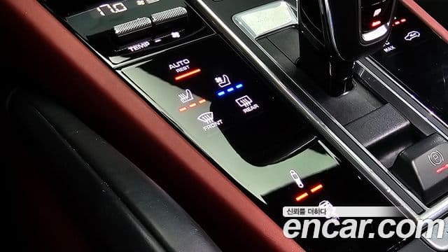 Porsche Cayenne 2020 — Photo 5/31