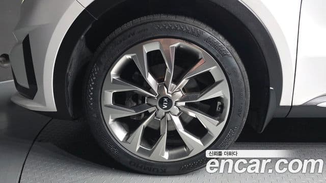 Kia Sorento 2021 — фото 5 из 20