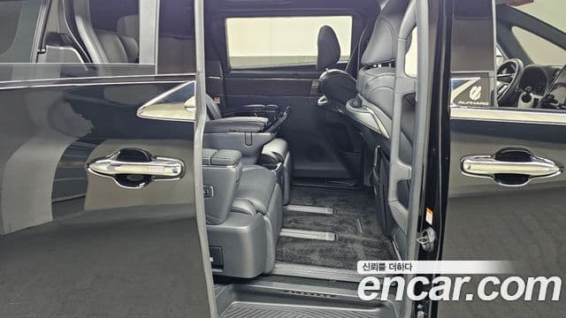 Toyota Alphard 2024 — Şəkil 11/20