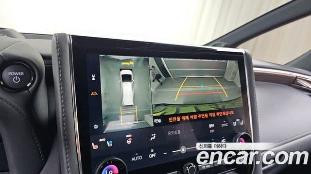 Toyota Alphard 2024 — фото 14 из 20