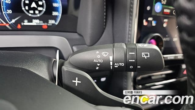 Toyota Alphard 2024 — Photo 10/34