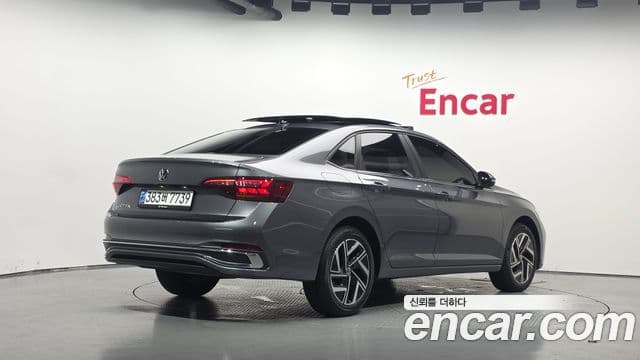Volkswagen Jetta 2024 — Photo 13/33