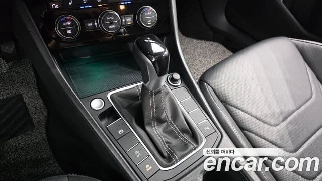 Volkswagen Jetta 2024 — Photo 7/33
