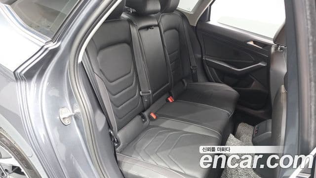 Volkswagen Jetta 2024 — Photo 26/33