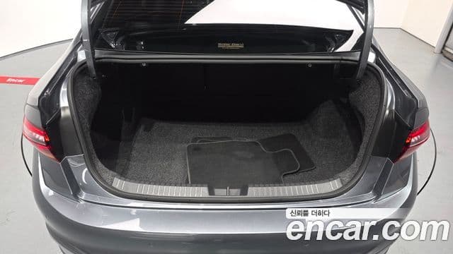 Volkswagen Jetta 2024 — Photo 4/33