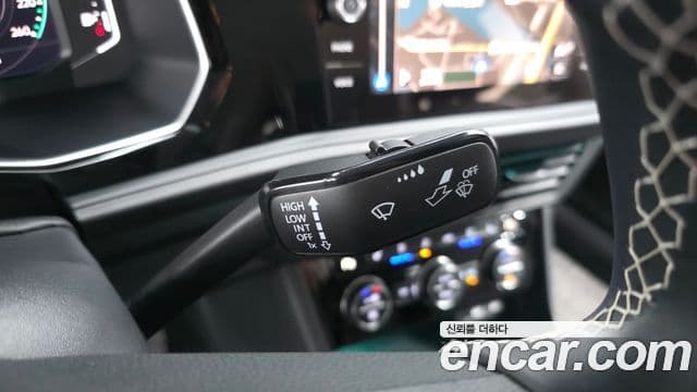 Volkswagen Jetta 2024 — Photo 27/33