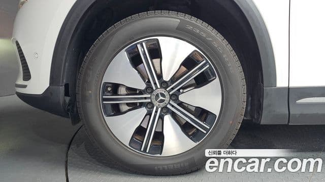 Mercedes-Benz EQA 2023 — ფოტო 20/31