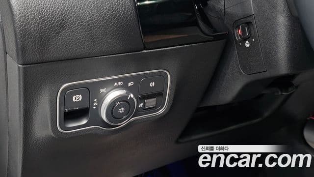 Mercedes-Benz EQA 2023 — ფოტო 30/31