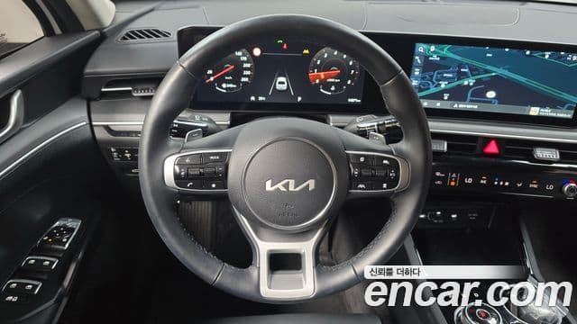 Kia K5 2025 — Şəkil 12/20