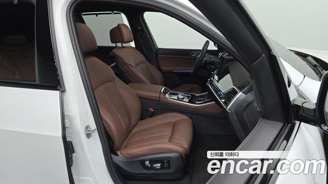 BMW X5 2025 — фото 12 из 20