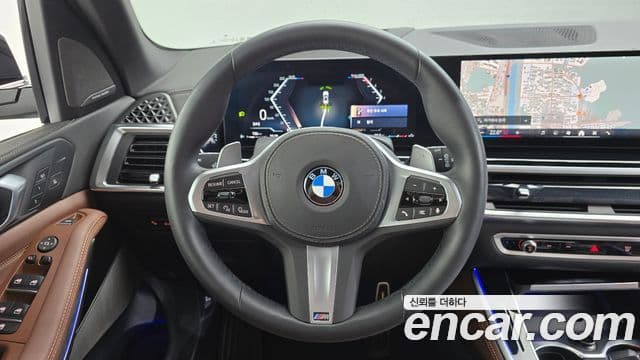 BMW X5 2025 — ფოტო 13/20
